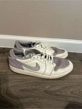 Air Jordan 1 Retro OG Low Atmosphere Grey